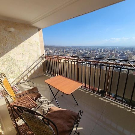 Flat With Balcony On Cascade Yerevan Exterior foto