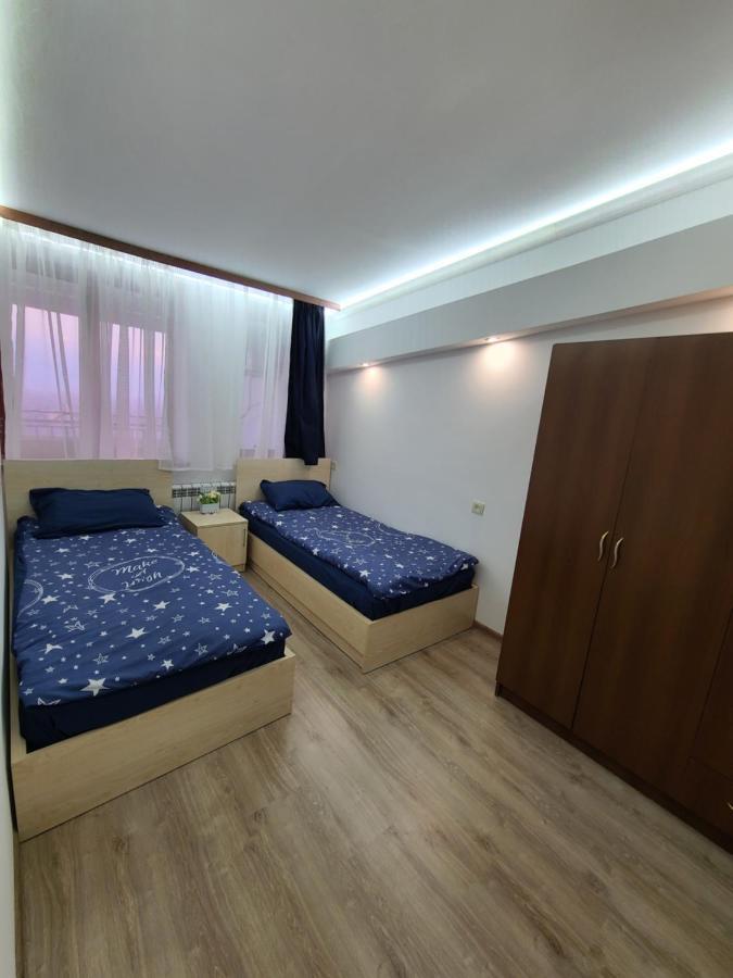 Flat With Balcony On Cascade Yerevan Exterior foto